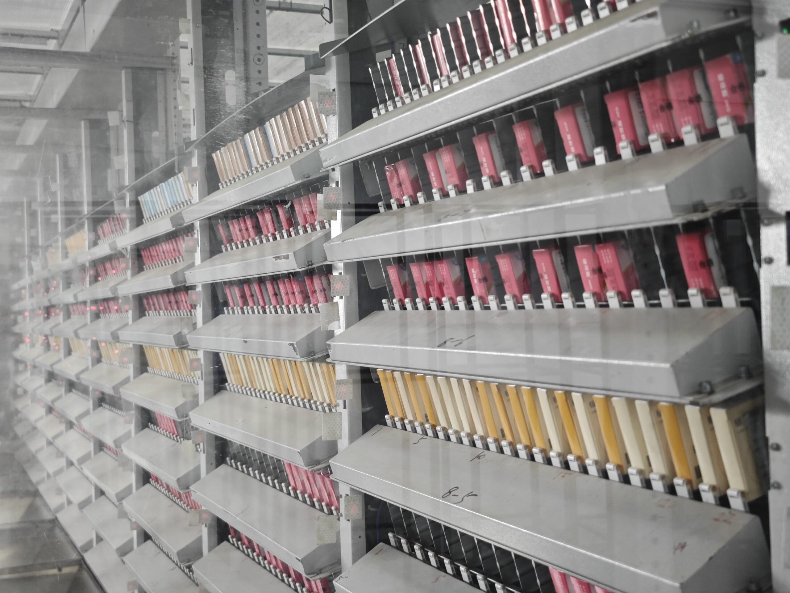 瀑布流存储药槽